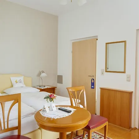 Hotel Hametner Mit Innviertlerhaus Mit Thermenzugang Bad Hall