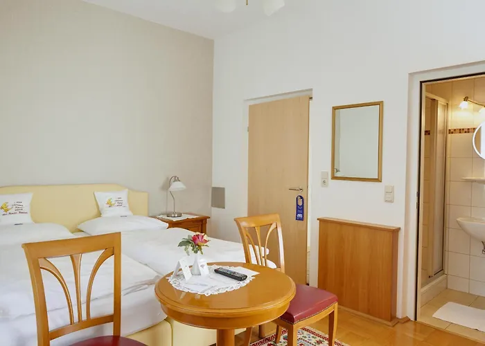 Hotel Hametner Mit Innviertlerhaus Mit Thermenzugang Bad Hall