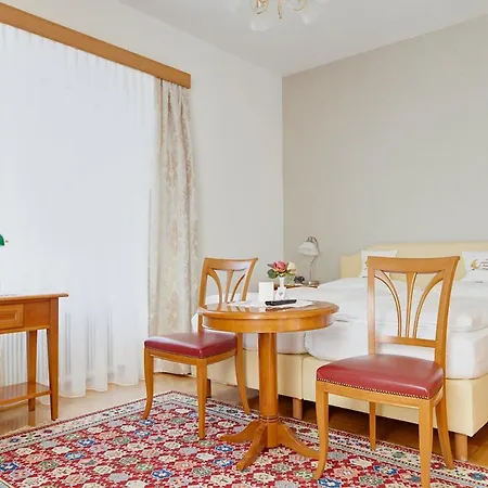 Gasthof Hametner Mit Innviertlerhof 3*