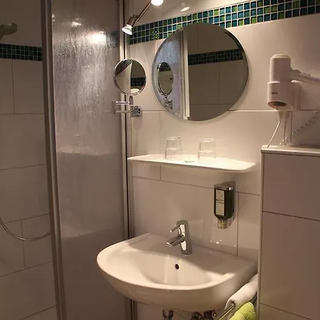 Отель Hametner Mit Innviertlerhaus Mit Thermenzugang 3*
